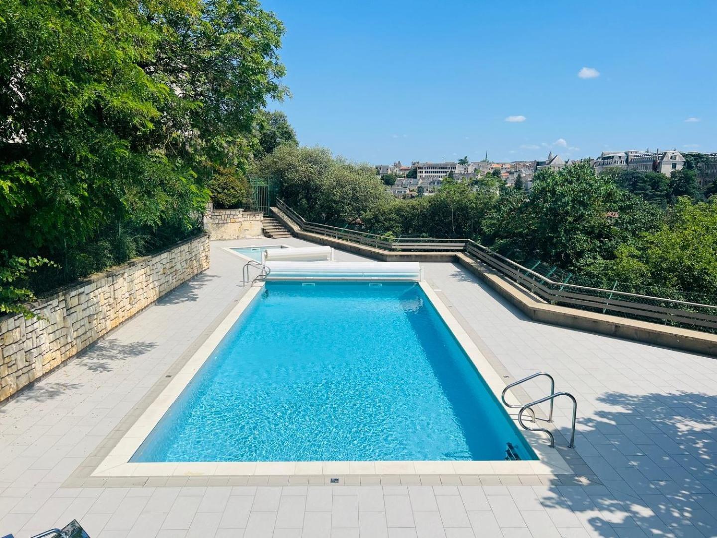 Le Retro - Splendide Appartement Puvatya Dış mekan fotoğraf